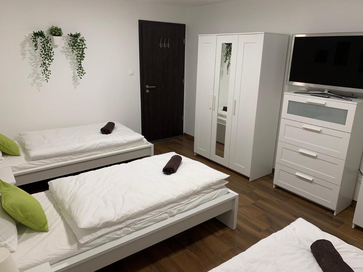 Lili Motel Sajoszentpeter エクステリア 写真